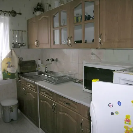 Bercsenyi By Interhome *