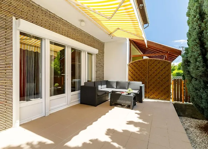 בית נופש Bercsenyi By Interhome Balatonboglár